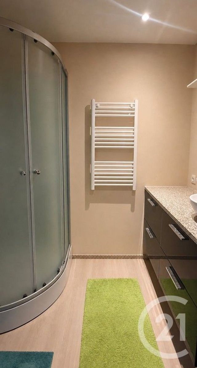 Appartement T3 à louer - 3 pièces - 59.06 m2 - CHAMBERY - 73 - RHONE-ALPES - Century 21 Immobilière De La Vallée