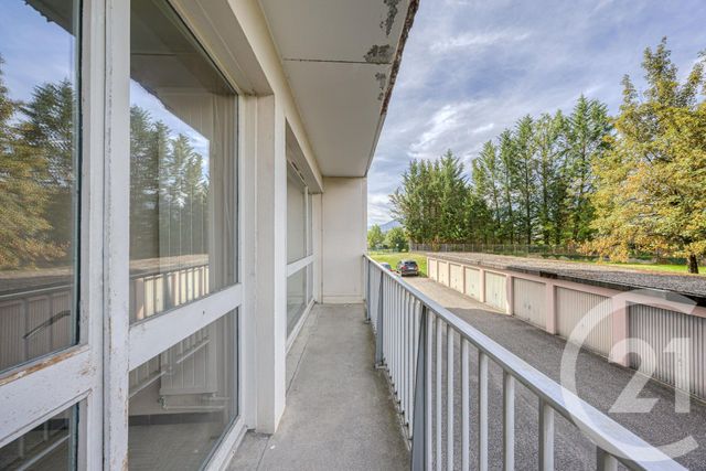 Appartement T3 à vendre - 3 pièces - 65.2 m2 - LA RAVOIRE - 73 - RHONE-ALPES - Century 21 Immobilière De La Vallée
