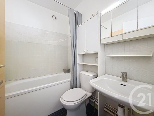 Appartement T1 à vendre - 2 pièces - 35.67 m2 - CHAMBERY - 73 - RHONE-ALPES - Century 21 Immobilière De La Vallée