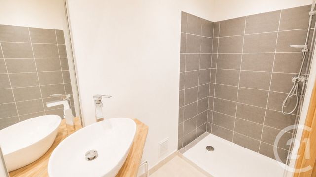 Appartement T4 à vendre - 5 pièces - 120.0 m2 - CHAMBERY - 73 - RHONE-ALPES - Century 21 Immobilière De La Vallée