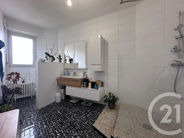 Appartement T3 à vendre - 3 pièces - 88.6 m2 - CHAMBERY - 73 - RHONE-ALPES - Century 21 Immobilière De La Vallée